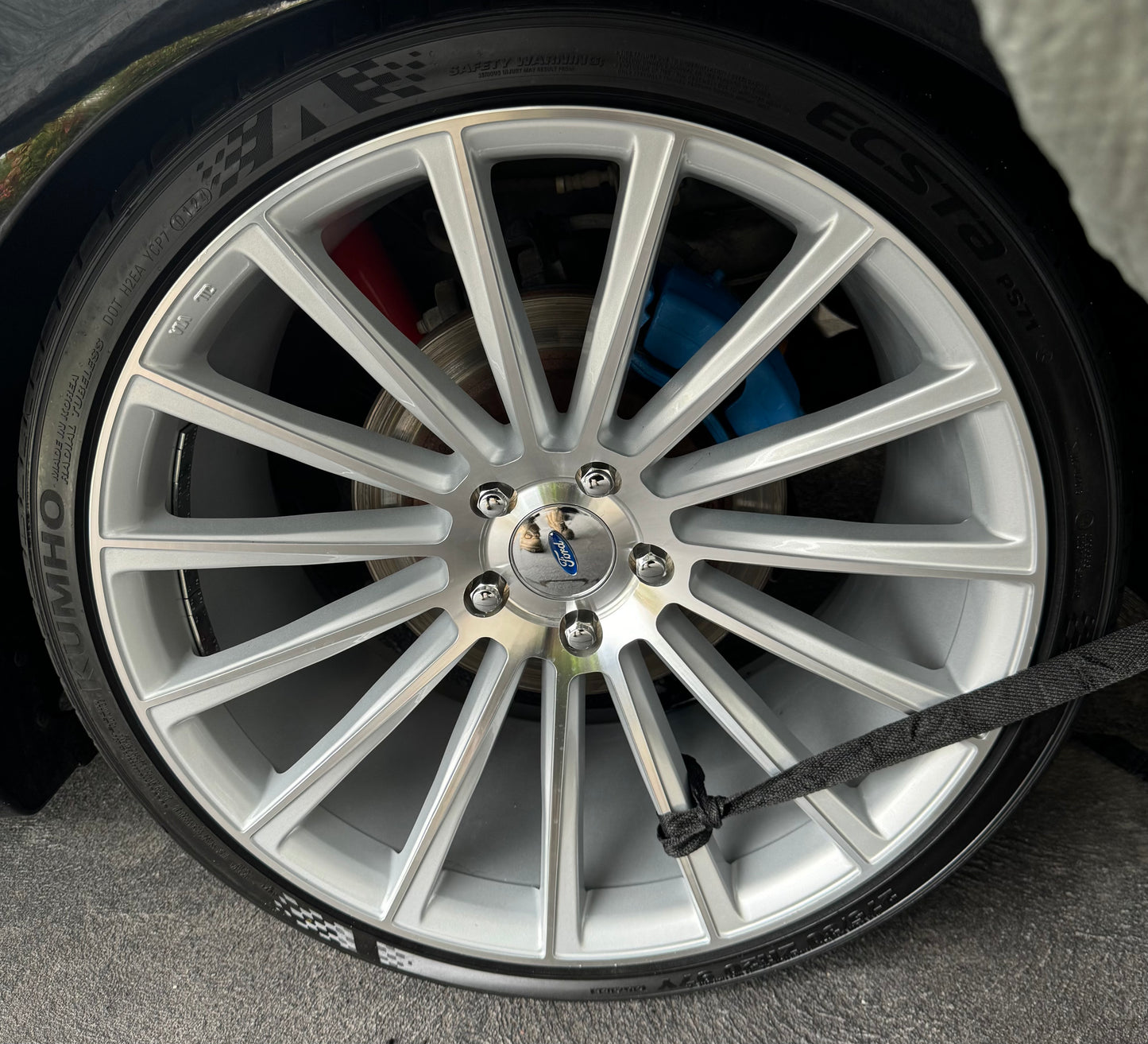 Royal Rims - High Strength Rim & Tyre Cleaner (500ml)